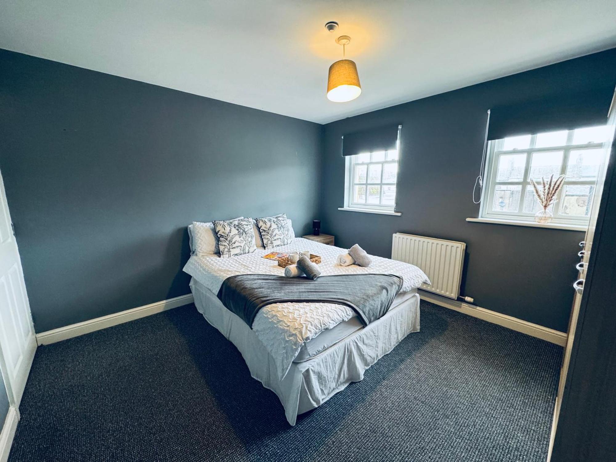 Queens Townhouse - 4 Bed Whitehaven