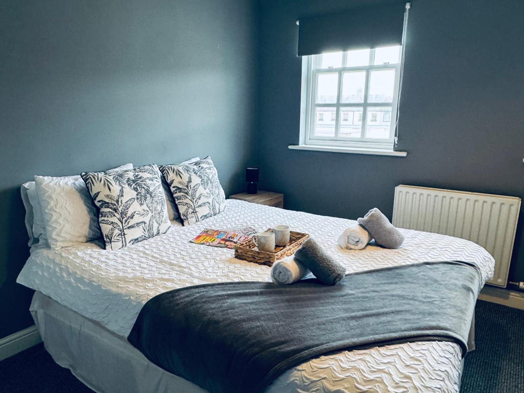 Apartment Queens Townhouse - 4 Bed Whitehaven
